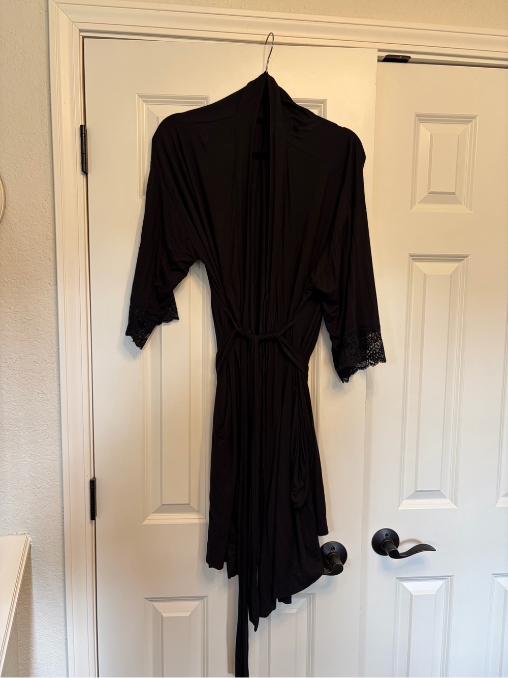 GAP Love Maternity Black Lace Trim Robe Size Large